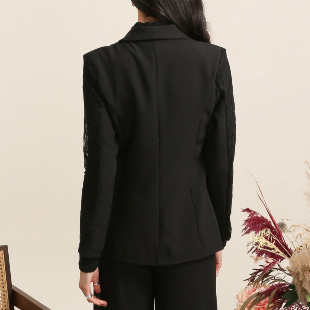 Blazer with lace