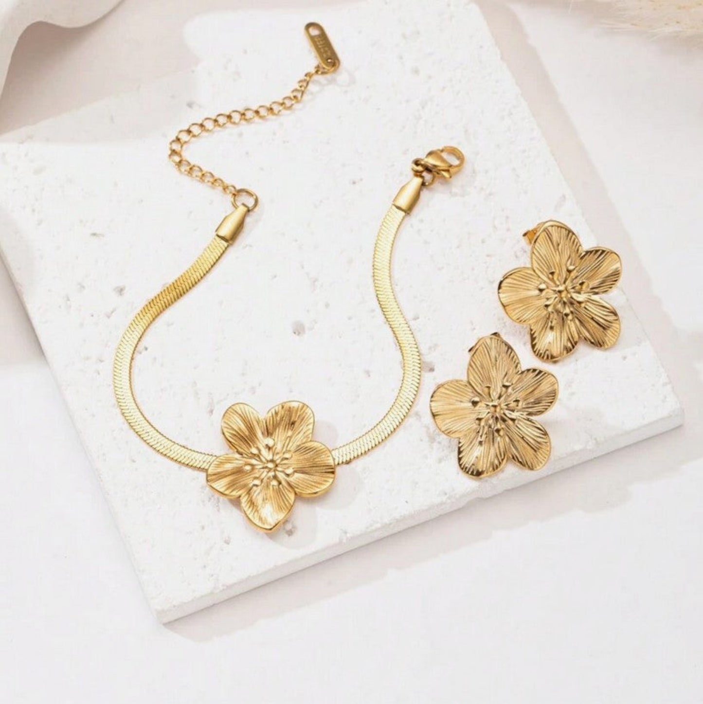 Bloemen oorbellen-set