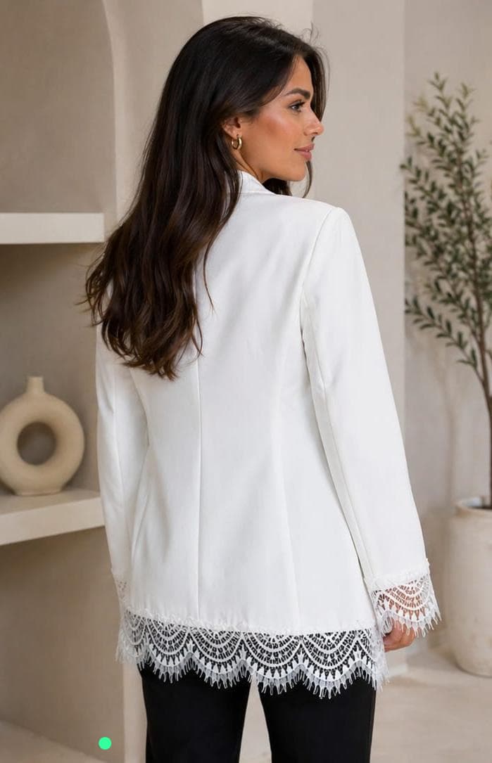 Witte Blazer met Kant Details
